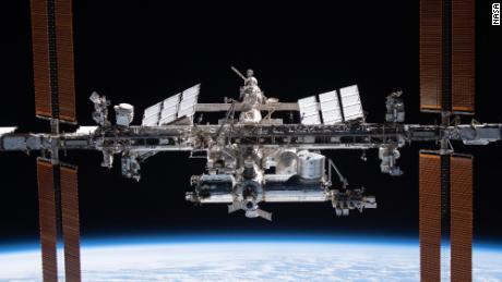 Capture o legado da Estação Espacial Internacional antes de atingir o oceano