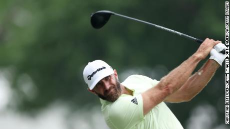 Dustin Johnson deixa o PGA Tour para jogar no LIV Golf Series, enquanto Phil Mickelson retorna para jogar golfe no evento