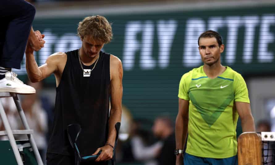 Alexander Zverev foi forçado a se aposentar das semifinais com Rafael Nadal