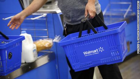 O Walmart testou pela primeira vez o sistema de autopropulsão no final dos anos 1990. 