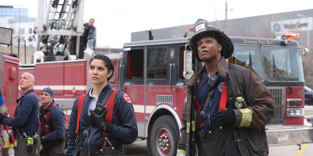 "Incêndio em Chicago" Os atores estavam seguros depois de filmar perto do set de produção na quarta-feira (foto na 10ª temporada).