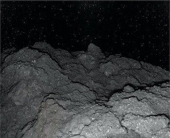 El análisis de asteroides revela evidencia inesperada de océano joven y carbonatación