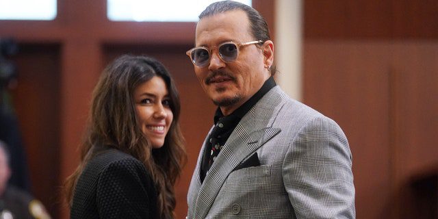 Johnny Depp e a advogada Camille Vasquez compareceram ao tribunal no julgamento de difamação de junho contra a ex-mulher Amber Heard.
