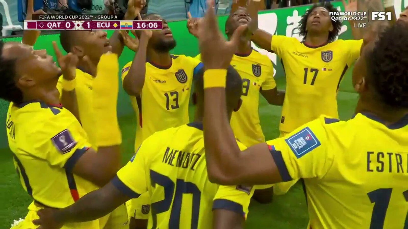 Ener Valencia, do Equador, marca um gol contra o Catar aos 15 minutos  copa do mundo 2022