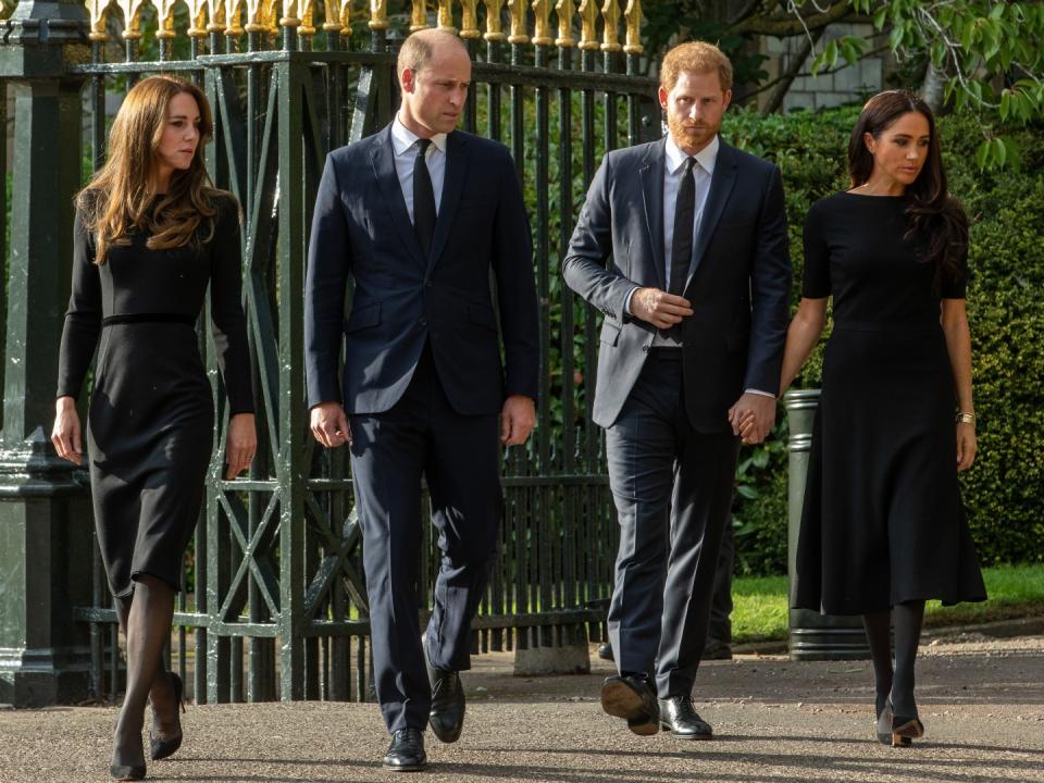 Kate Middleton, Príncipe William, Príncipe Harry e Meghan Markle